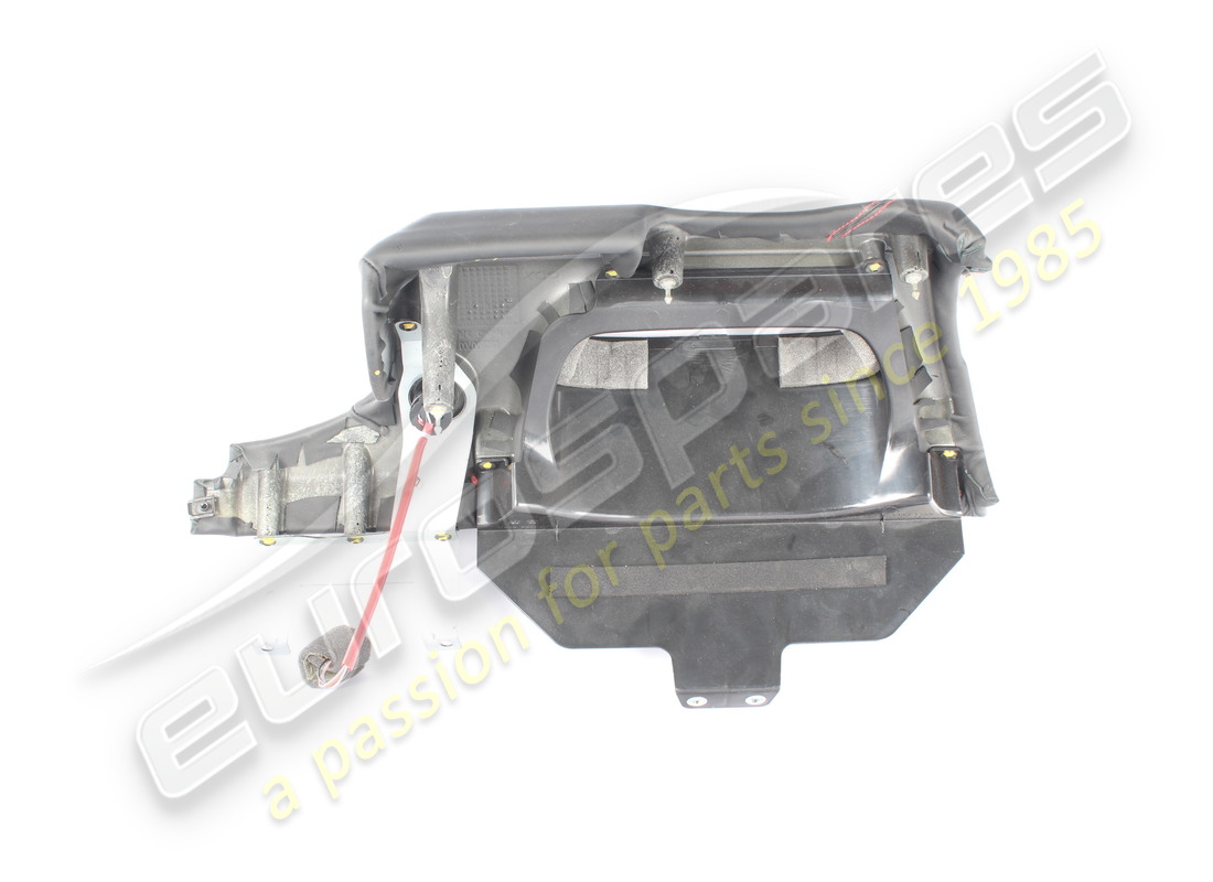 panneau central inférieur d'occasion ferrari. numéro de pièce 82764212 (3)