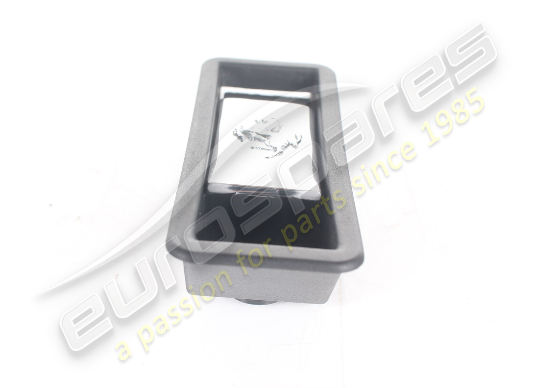 poignée de déverrouillage interne de botte endommagée ferrari (motif cheval en relief). référence 63011800 (4)