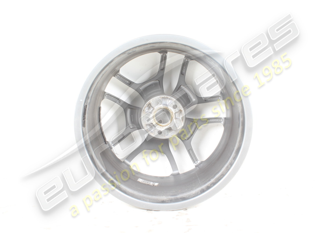 utilisé lamborghini roue arrière. numéro de pièce 4t0601017a (3)
