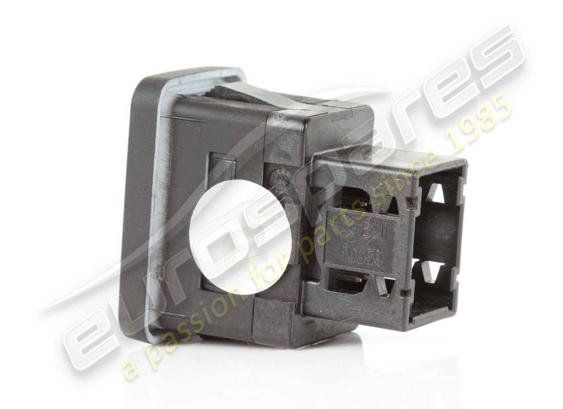 prise usb d'occasion ferrari. numéro de pièce 303226 (2)