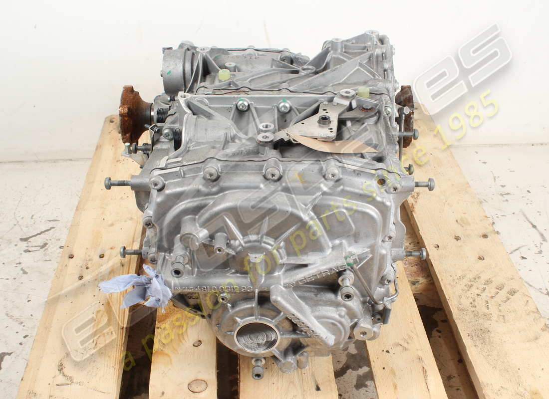 Ferrari BOITE DE VITESSES DCT COMPLÈTE OCCASIONNÉE. NUMÉRO DE PIÈCE 790512 (1)