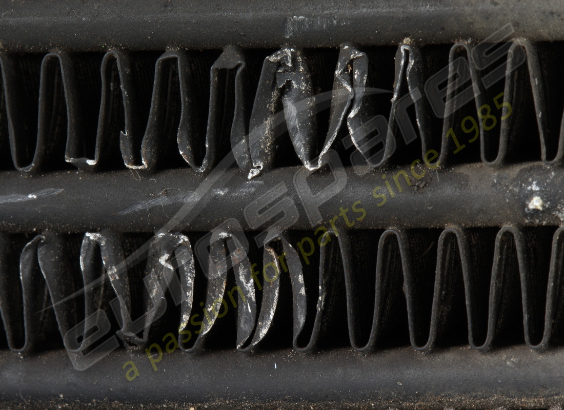 radiateur à huile ferrari utilisé. numéro de pièce 175696 (6)