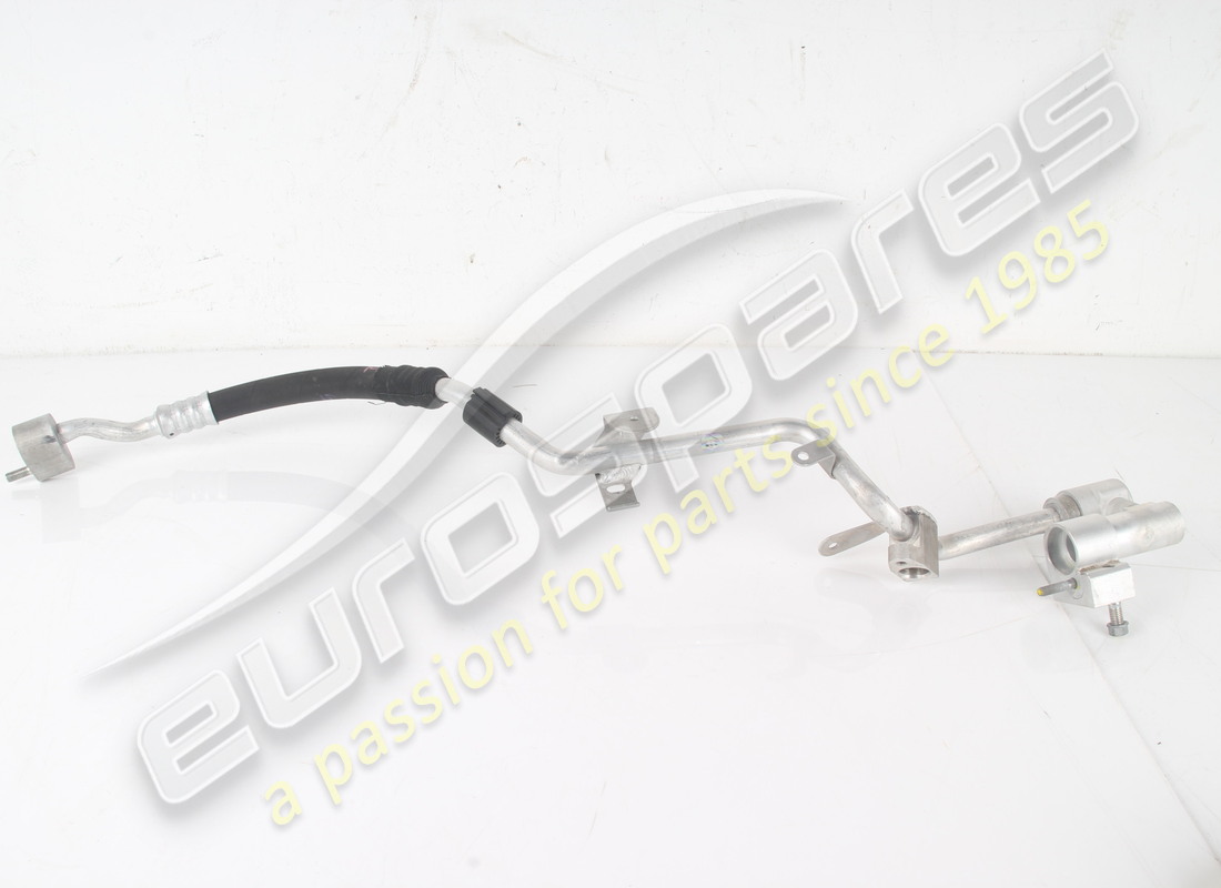 D'OCCASION Ferrari TUBO RIT. DA SOTTOT. A SEZ. . NUMÉRO DE PIÈCE 861590 (1) D'OCCASION Ferrari TUBO RIT. DA SOTTOT. A SEZ. . NUMÉRO DE PIÈCE 861590 (1)