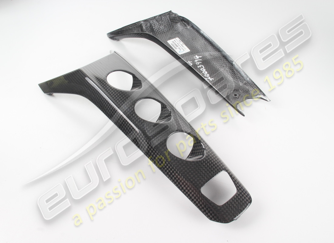 kit de pont central rhd neuf ferrari. numéro de pièce 70003994 (1)