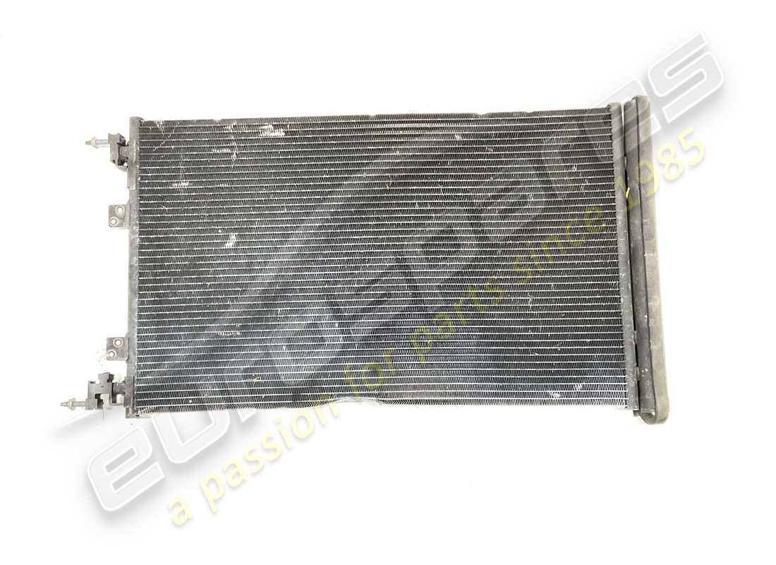 Filtre de climatisation condenseur Ferrari endommagé. Numéro de pièce 265489 (1)