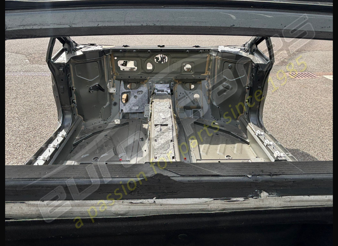 carrosserie complète conduite à gauche d'occasion lamborghini - coupé. numéro de pièce eap1564154 (12)