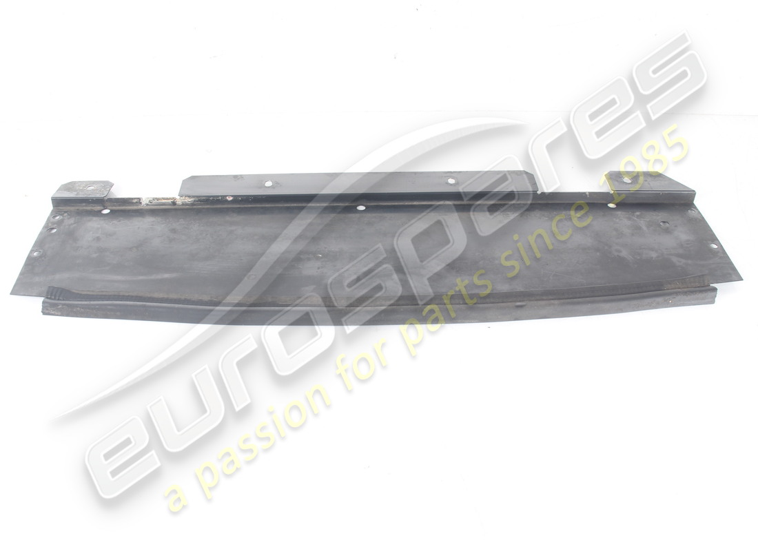 protection inférieure d'occasion maserati. référence 374000133 (2)