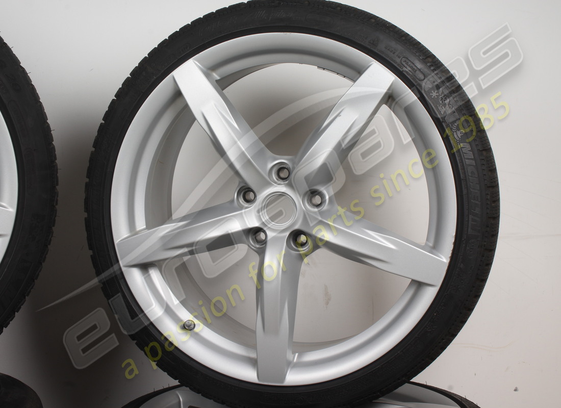jantes argent mat d'occasion ferrari gtc4lusso k. numéro de pièce 70004725 (4)