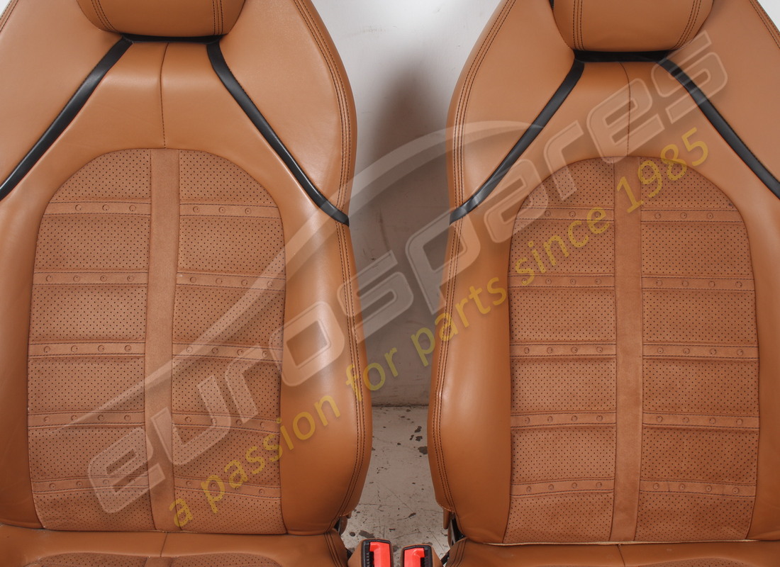 sièges complets d'occasion ferrari en cuir cuoio et alcantara. référence eap1723564 (4)