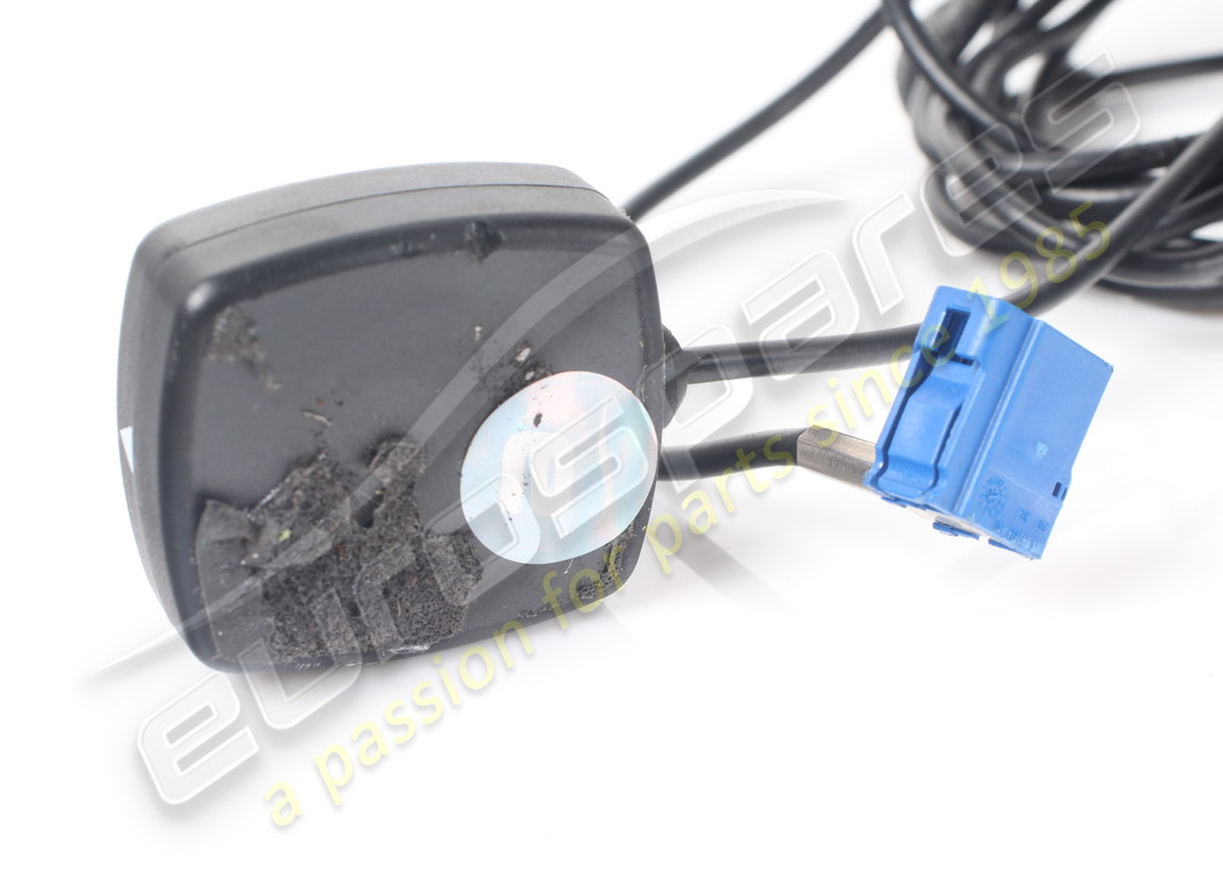 ferrari antenne gps glonass utilisée. numéro de pièce 336506 (3)