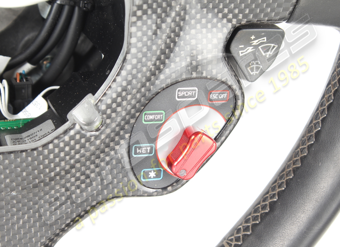 ferrari volant complet utilisé. numéro de pièce 84844400 (2)