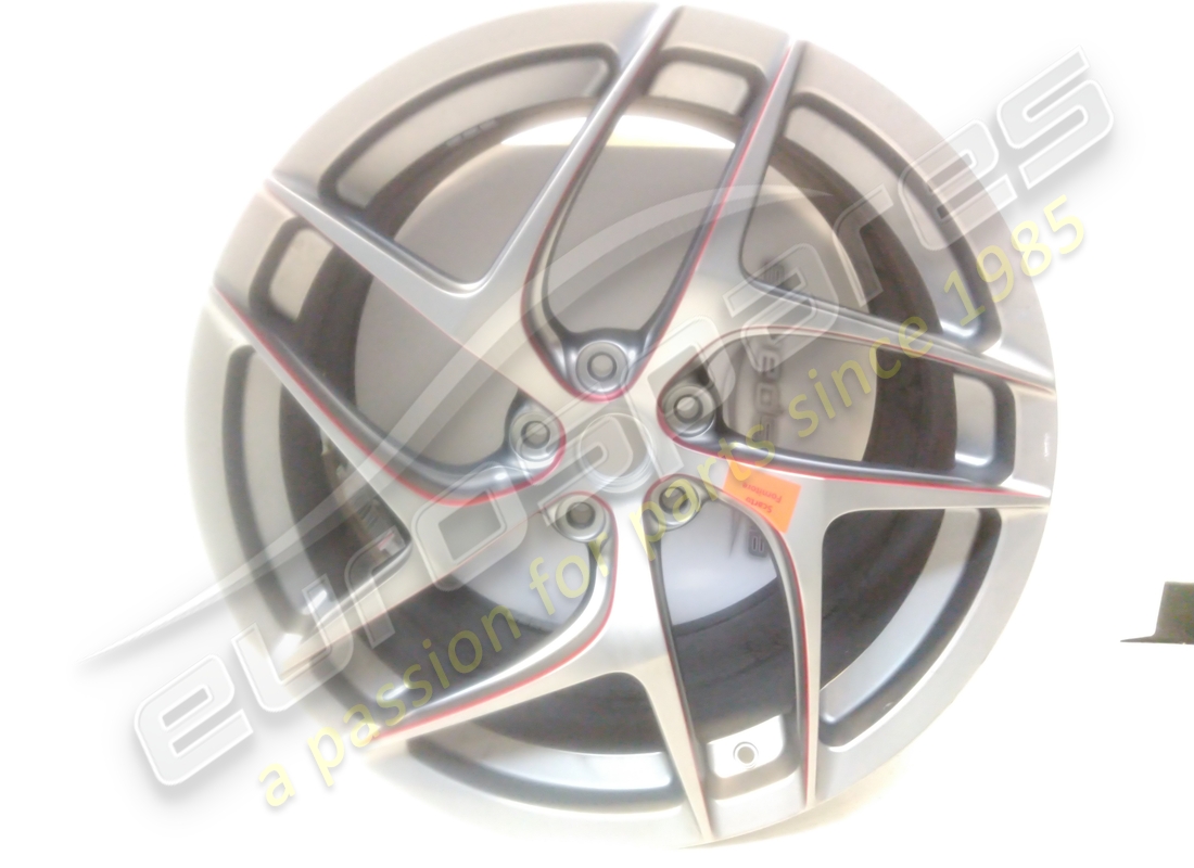 utilisé ferrari roue arrière gauche. numéro de pièce 325271 (1)