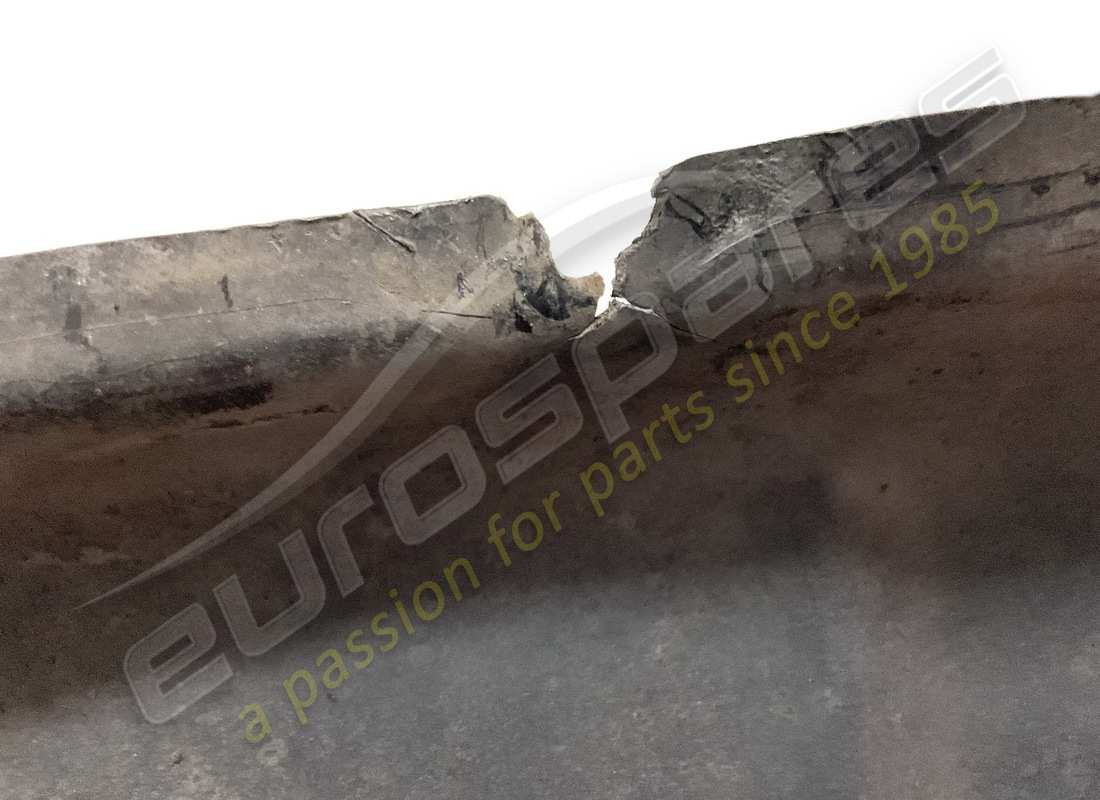 coque de la roue lamborghini endommagée. numéro de pièce 400821192a (3)