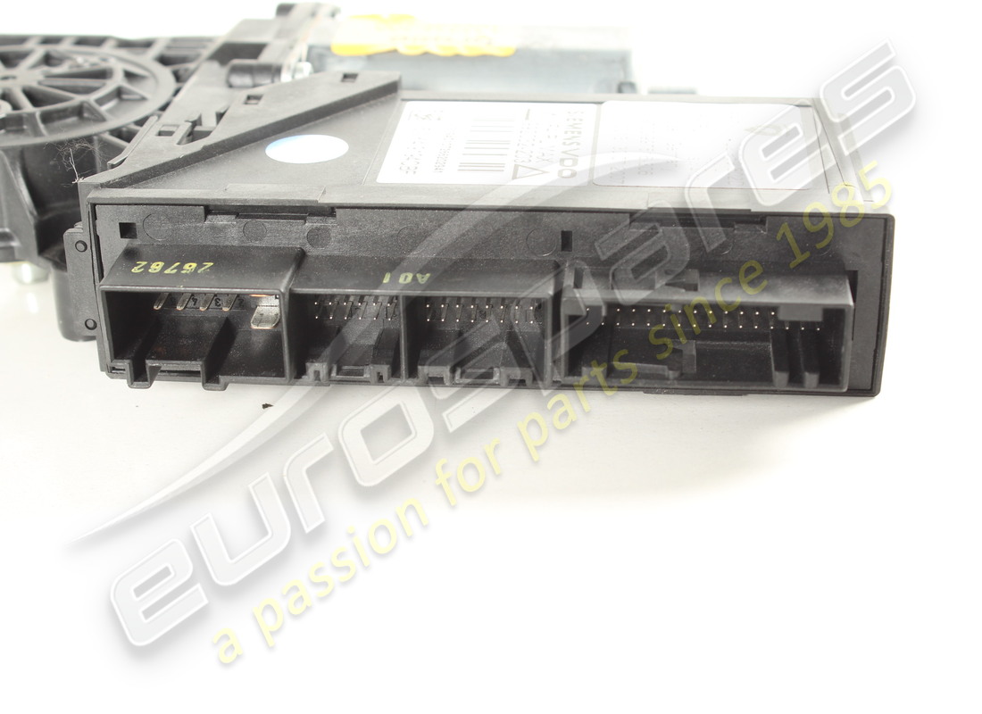 utilisé lamborghini numéro de pièce du moteur d'essuie-glace droit 402959802d (2)