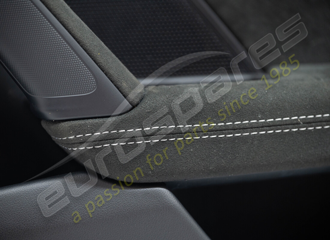 panneau de porte noir/argent d'occasion porsche. numéro de pièce 9gt867012jia0 (2)