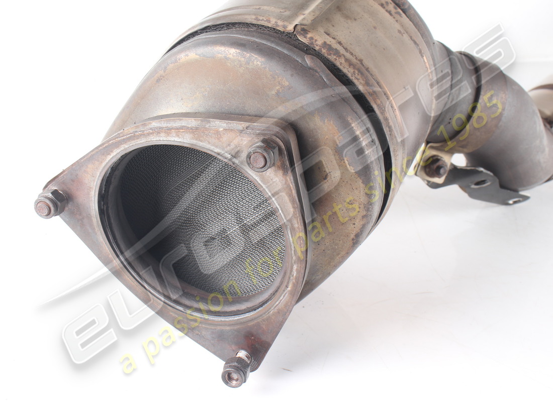 UTILISÉ FERRARI CONVERTISSEUR CATALYTIQUE LH COMPLET. NUMÉRO DE PIÈCE 273320 (2) utilisé ferrari convertisseur catalytique lh complet. numéro de pièce 273320 (2)