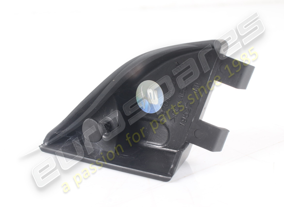 UTILISÉ FERRARI TRIANGL DE COIN INTÉRIEUR DE PORTE DROITE. NUMÉRO DE PIÈCE 88159200 (2) utilisé ferrari triangl de coin intérieur de porte droite. numéro de pièce 88159200 (2)