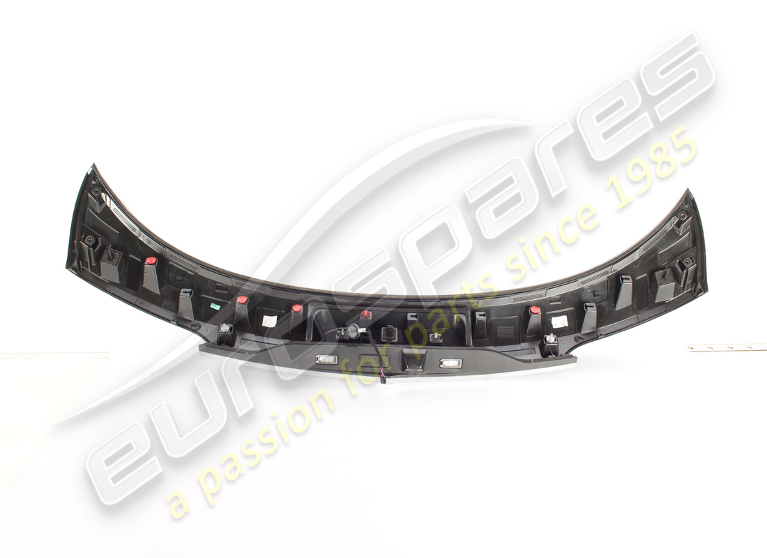 apprêt pour barre lumineuse rvc maserati d'occasion (316). numéro de pièce 670274063 (3)