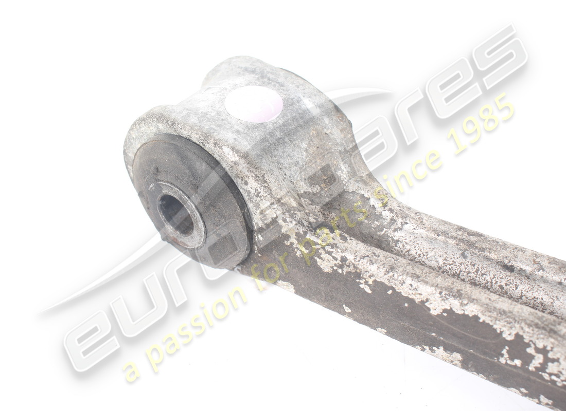 utilisé maserati bras inférieur de suspension avant droit. numéro de pièce 366600120 (2)