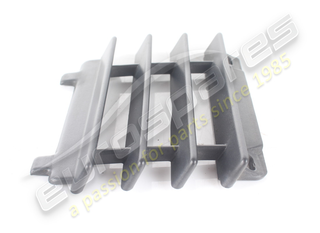 USED MASERATI REAR HOOK GRILL 4P90. PART NUMBER 376300648 (3) used maserati rear hook grill 4p90. part number 376300648 (3)