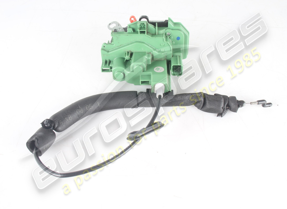 UTILISÉ FERRARI SERRURE DE PORTE DROITE. NUMÉRO DE PIÈCE 785975 (4) utilisé ferrari serrure de porte droite. numéro de pièce 785975 (4)