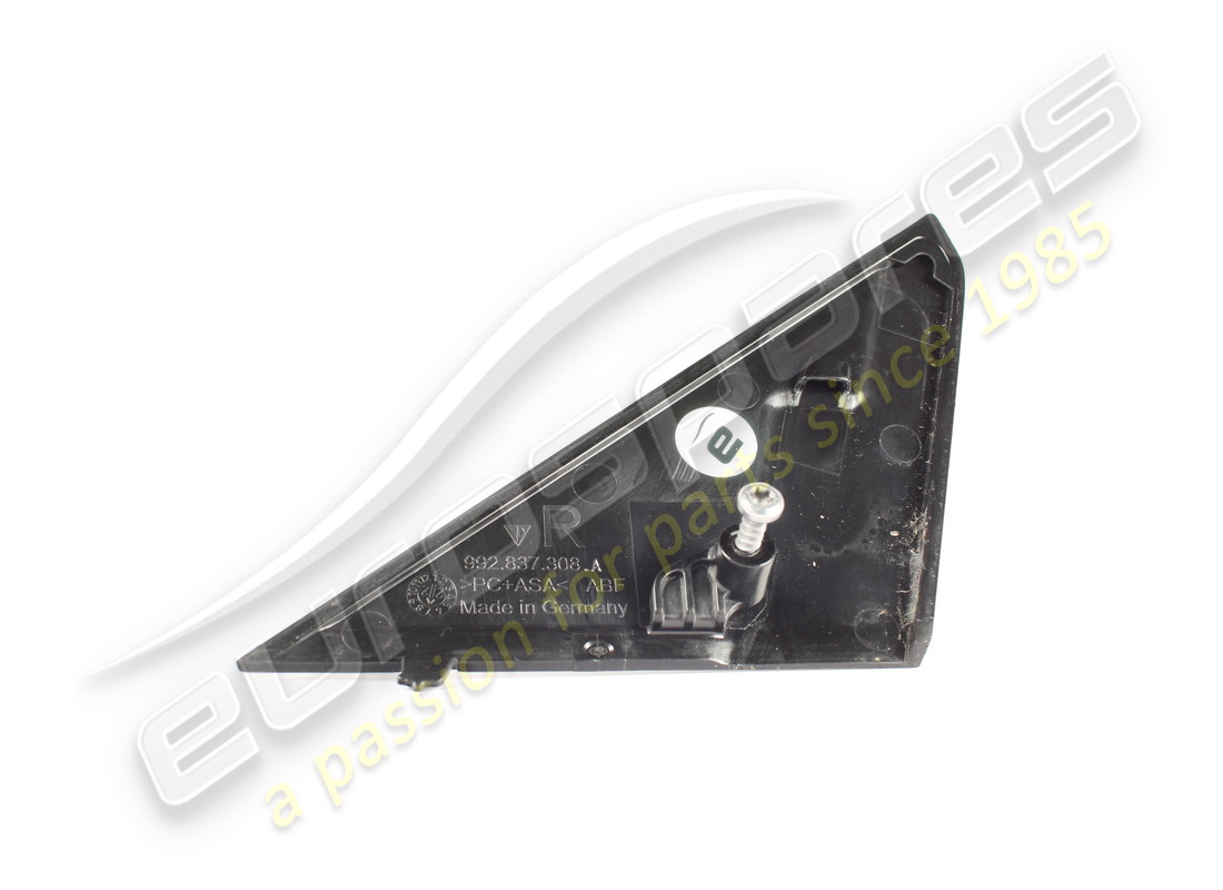 couverture utilisée de porsche. numéro de pièce 992837308a (2)
