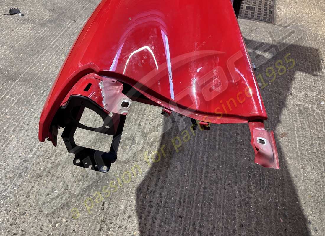 utilisé ferrari flancs gauche. numéro de pièce 83816011 (8)