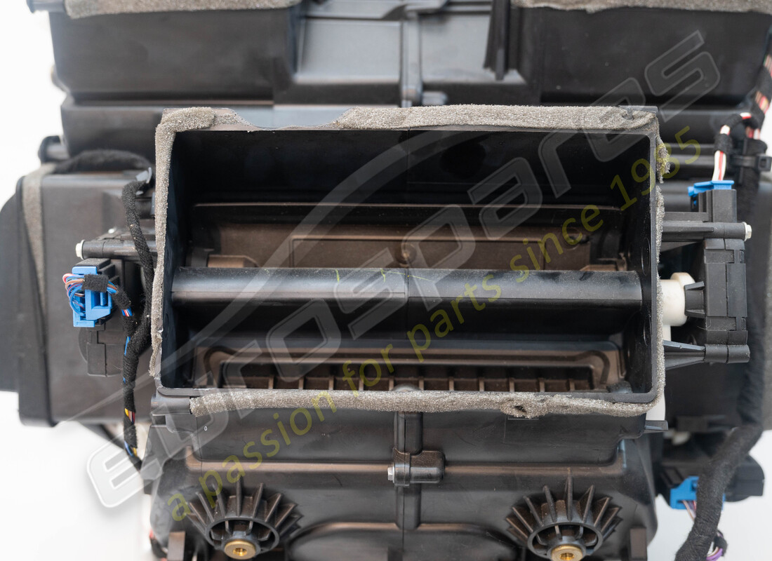 matrice de chauffage lamborghini endommagée. numéro de pièce 400820351c (3)