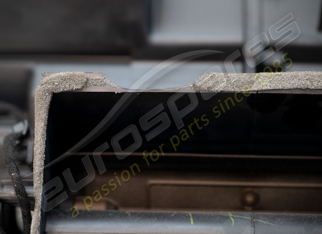 matrice de chauffage lamborghini endommagée. numéro de pièce 400820351c (4)