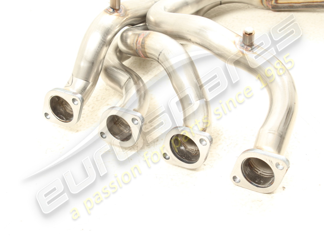 nouveau collecteur arrière eurospares. numéro de pièce 106584 (2)