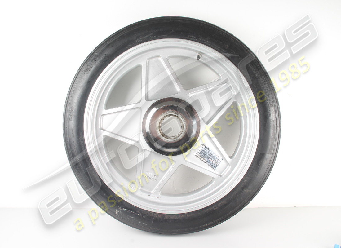 nouveau (autre) ferrari 365bb roue de secours 3 1/4 bx19. numéro de pièce 105305 (5)