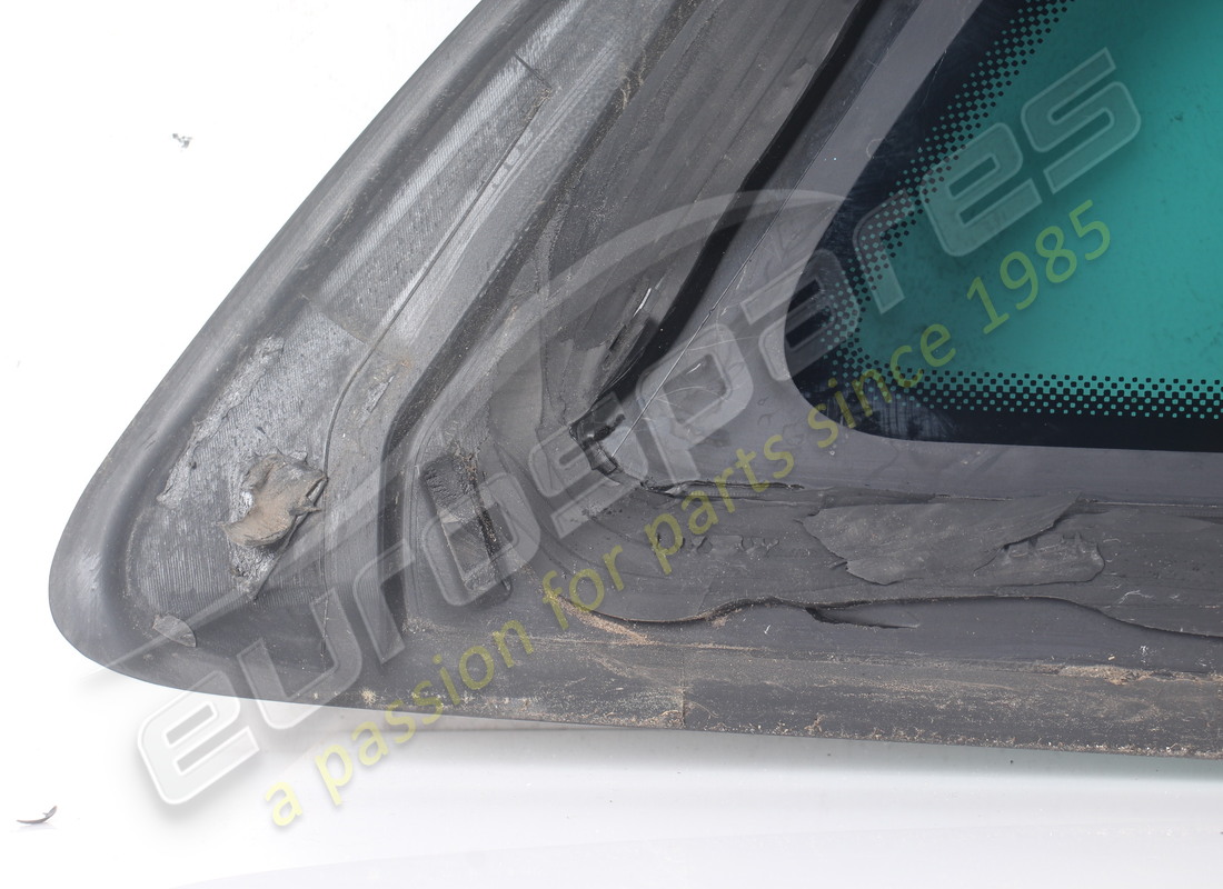 UTILISÉ FERRARI FEU ARRIÈRE GAUCHE. NUMÉRO DE PIÈCE 86871300 (4) utilisé ferrari feu arrière gauche. numéro de pièce 86871300 (4)