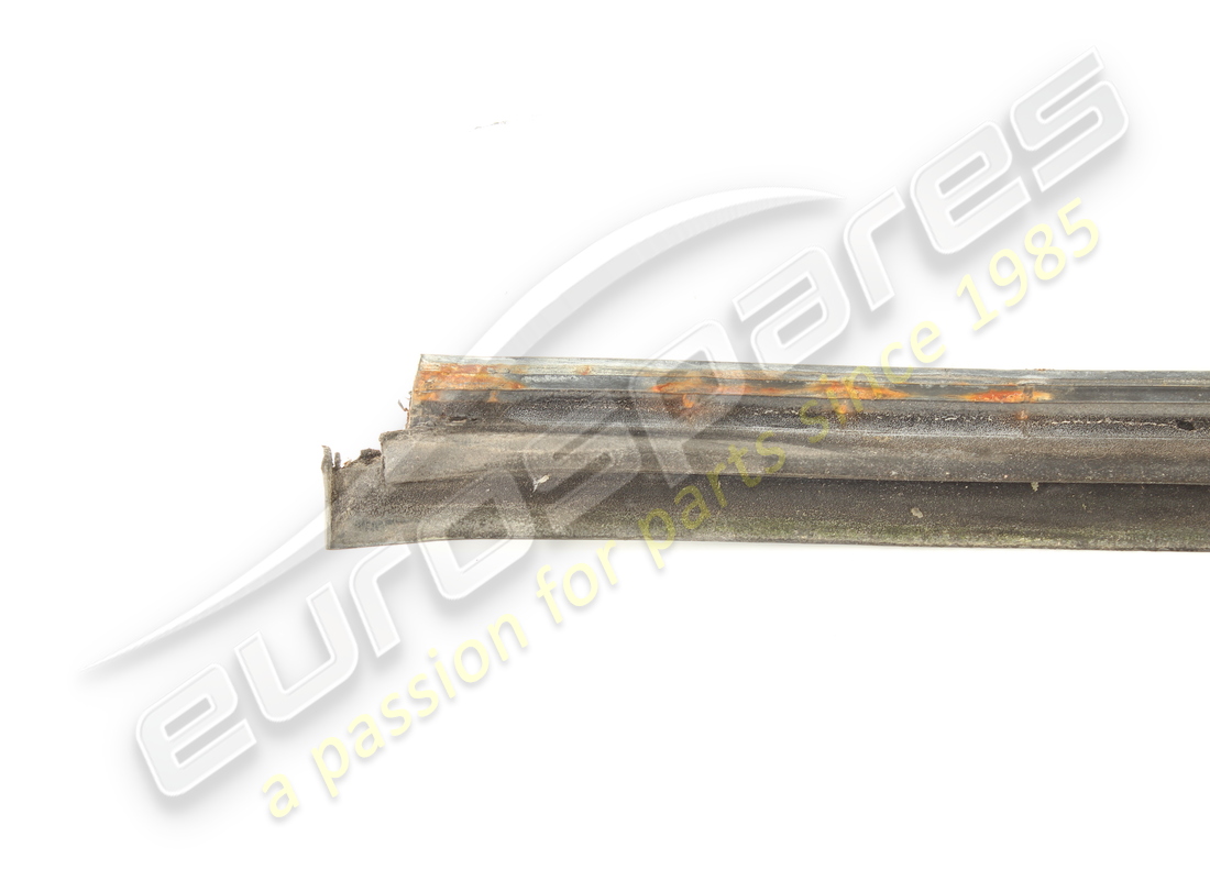 joint d'étanchéité de porte extérieure droite d'occasion ferrari. numéro de pièce 64715800 (2)
