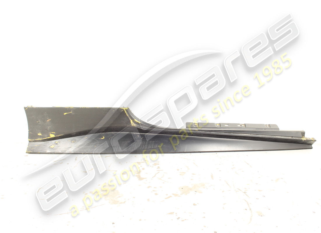 GARNITURE SOUS-PORTE DROITE COMPLÈTE Ferrari ENDOMMAGÉE. NUMÉRO DE PIÈCE 88540610 (1)
