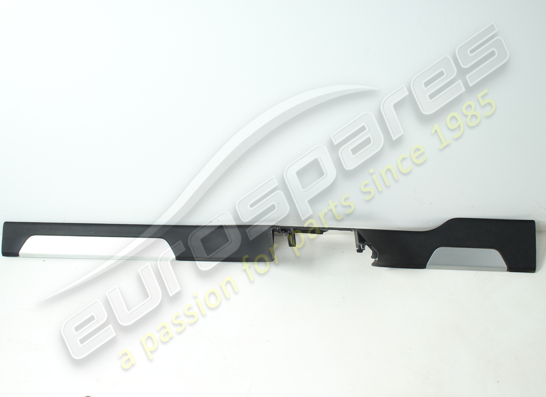 plaque de protection de lamborghini utilisée. numéro de pièce 4ml853369bqg8 (2)