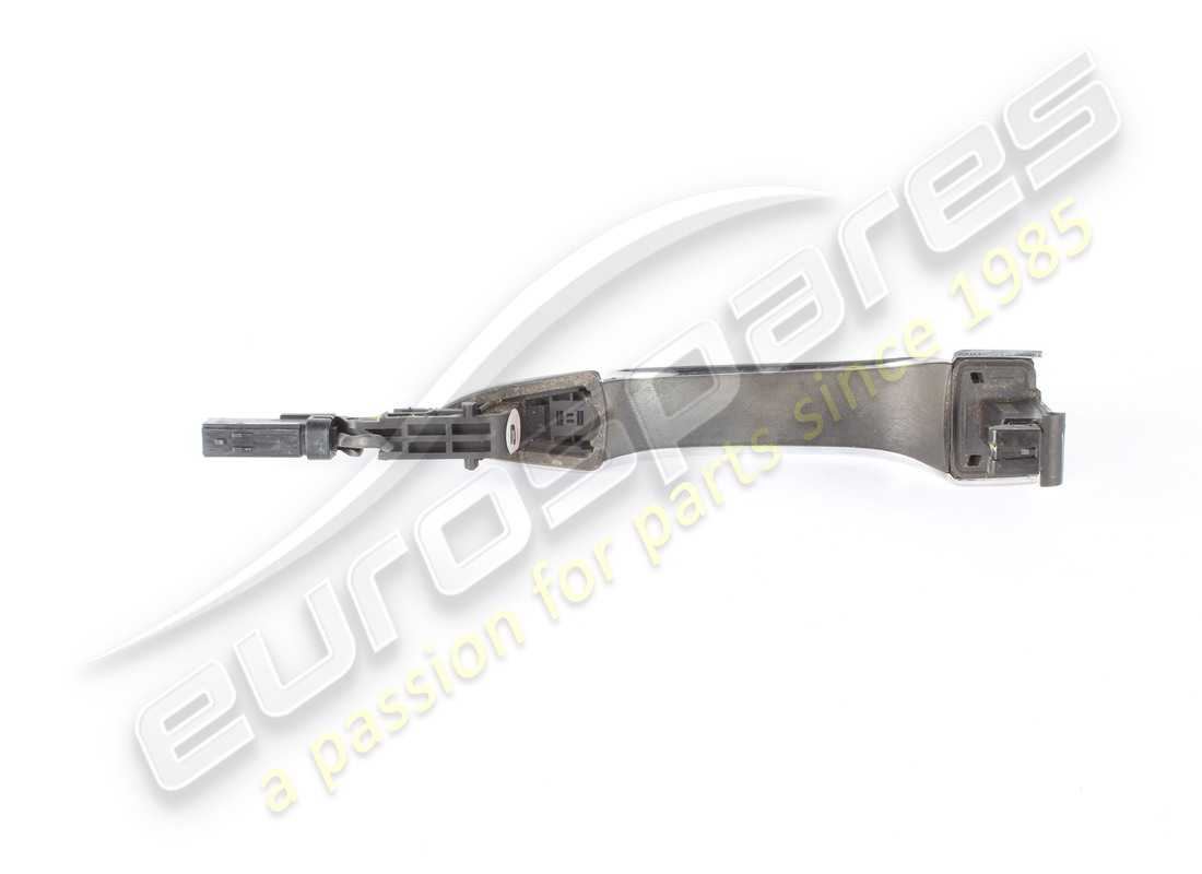 poignée extérieure droite d'occasion maserati. numéro de pièce 670013707 (2)