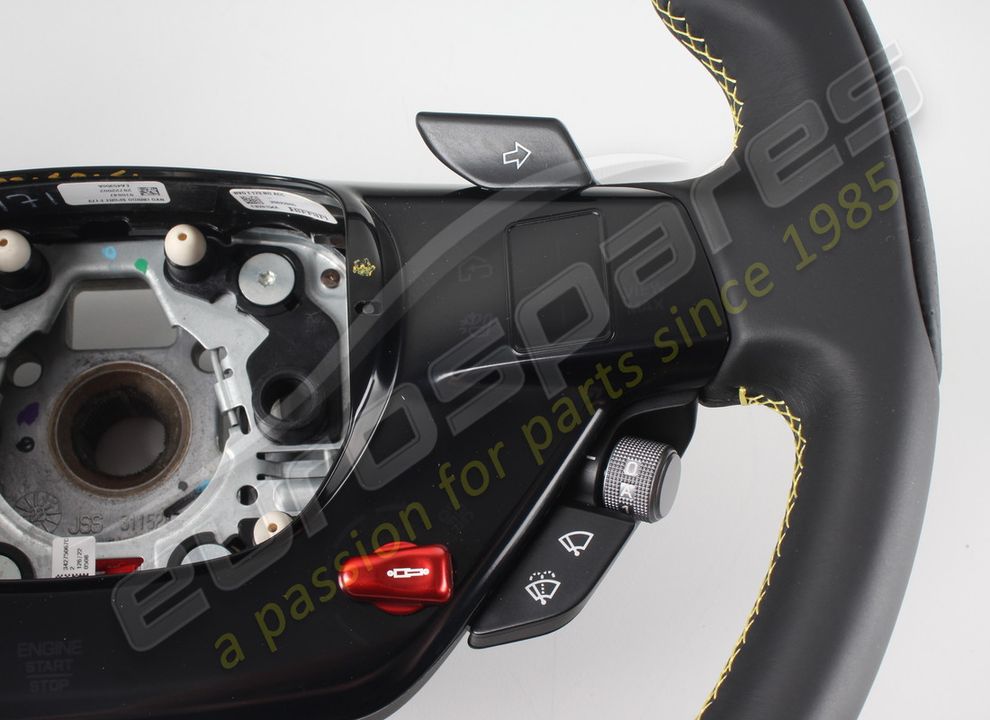 nouveau volant ferrari, carbone + led + sosp. numéro de pièce 910847 (4)
