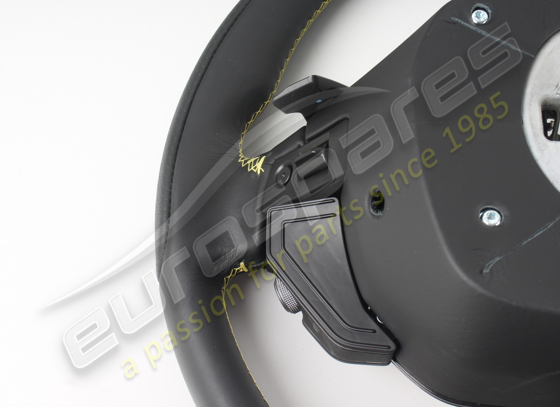 nouveau volant ferrari, carbone + led + sosp. numéro de pièce 910847 (7)