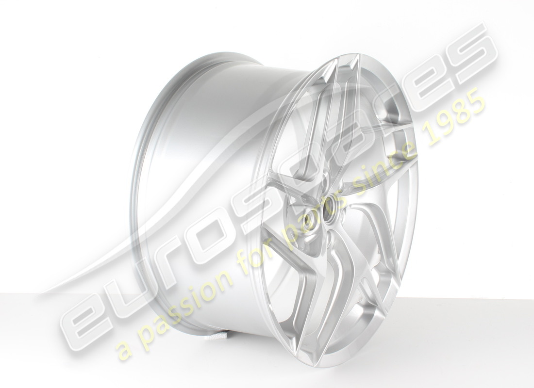 roue avant gauche ferrari reconditionnée. numéro de pièce 323850 (2)