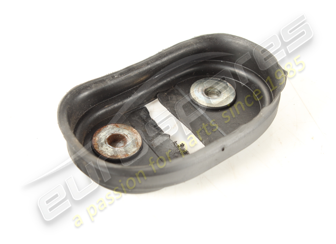 joint de butée de porte usagé maserati, joint de biellette de direction.. numéro de pièce 67575800 (1)