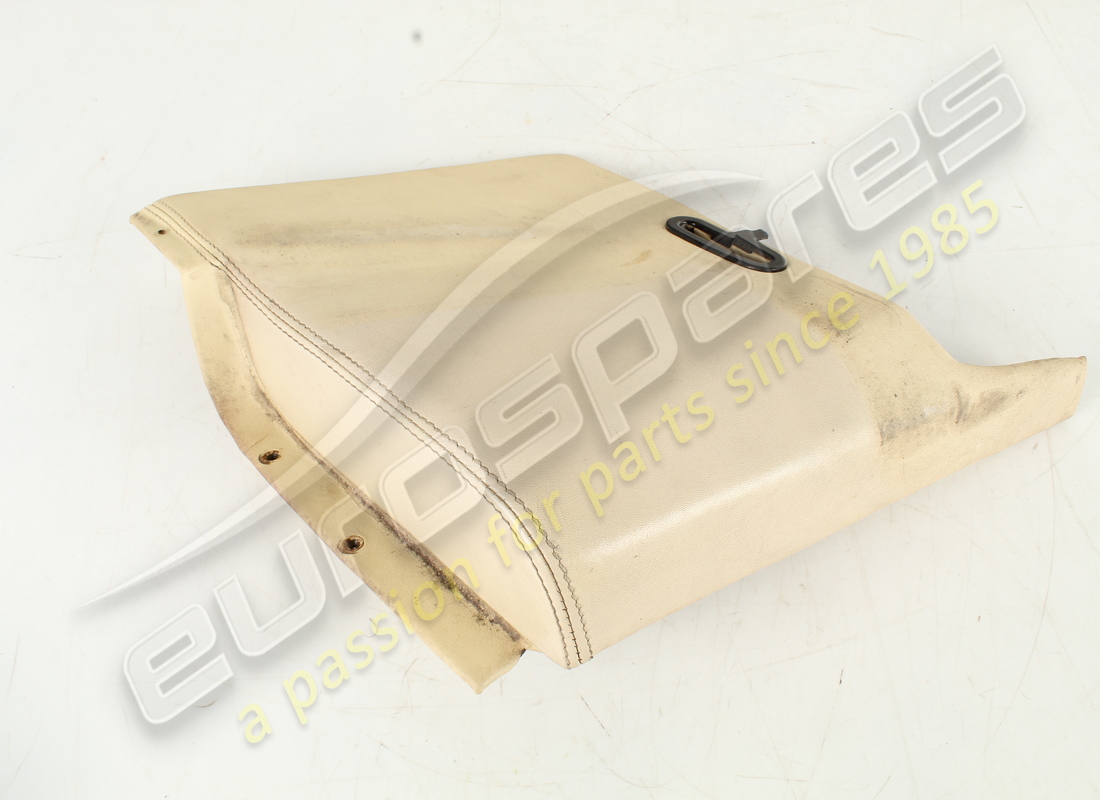 moulure rh utilisée ferrari. numéro de pièce 61163700 (2)