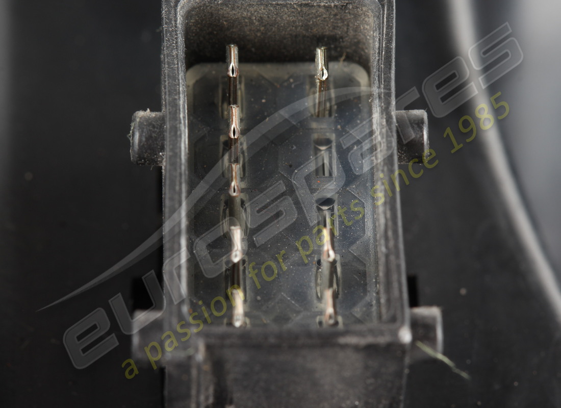 PHARE EUROSPARES ENDOMMAGÉ. NUMÉRO DE PIÈCE EAP1392841 (15) phare eurospares endommagé. numéro de pièce eap1392841 (15)