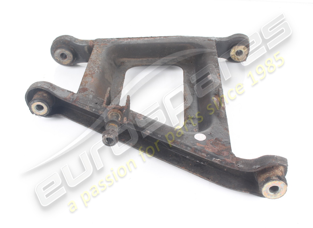 UTILISÉ FERRARI LEVIER INFÉRIEUR DE SUSPENSION ARRIÈRE GAUCHE. NUMÉRO DE PIÈCE 117806 (2) utilisé ferrari levier inférieur de suspension arrière gauche. numéro de pièce 117806 (2)