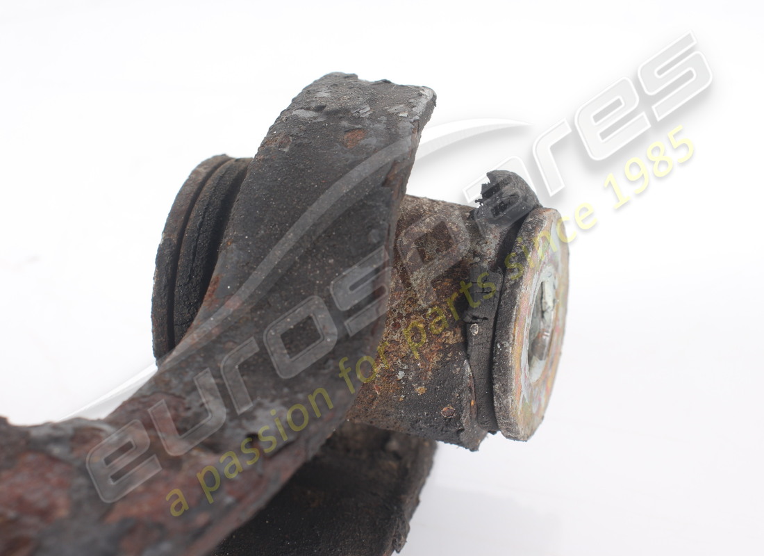 UTILISÉ FERRARI LEVIER INFÉRIEUR DE SUSPENSION ARRIÈRE GAUCHE. NUMÉRO DE PIÈCE 117806 (6) utilisé ferrari levier inférieur de suspension arrière gauche. numéro de pièce 117806 (6)