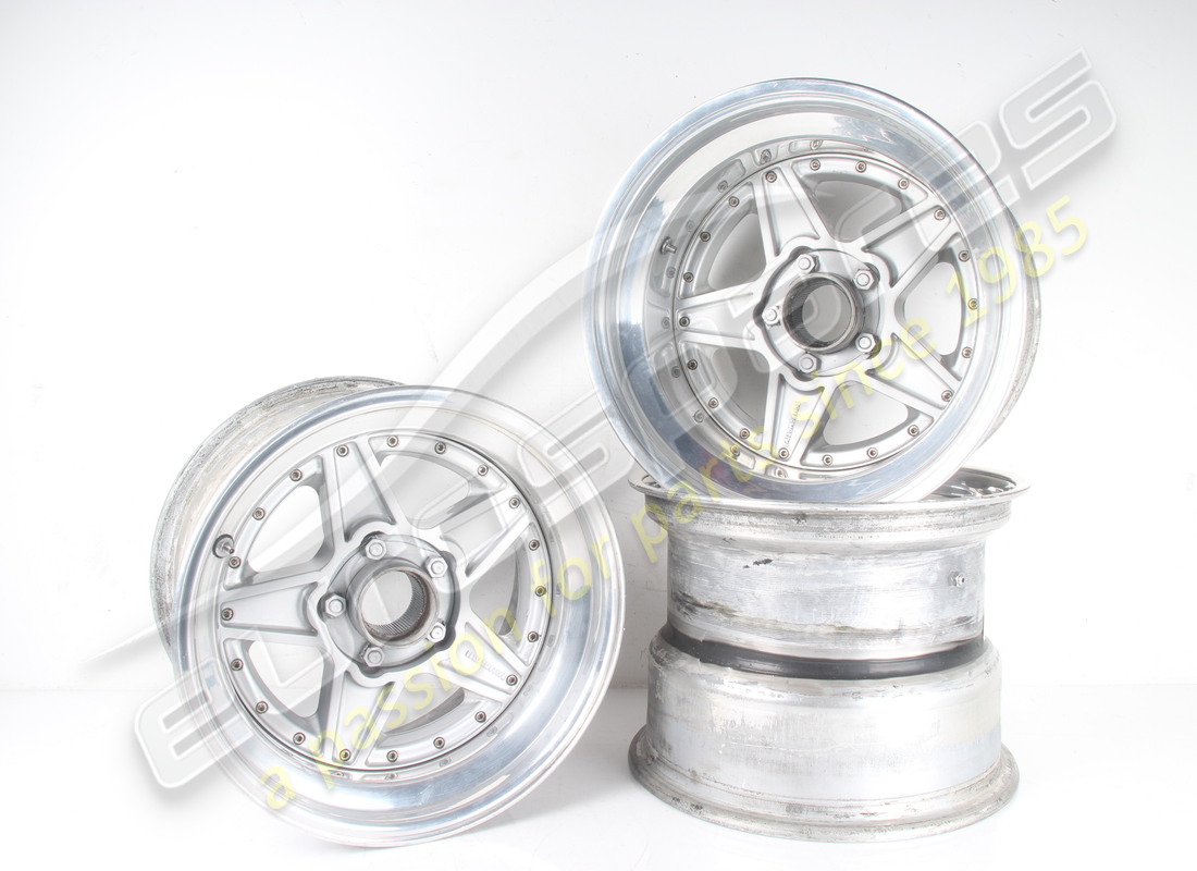 ROUES LM COMPETITION COMPOMOTIVE D'OCCASION Ferrari . RÉFÉRENCE EAP1723657 (1) ROUES LM COMPETITION COMPOMOTIVE D'OCCASION Ferrari . RÉFÉRENCE EAP1723657 (1)