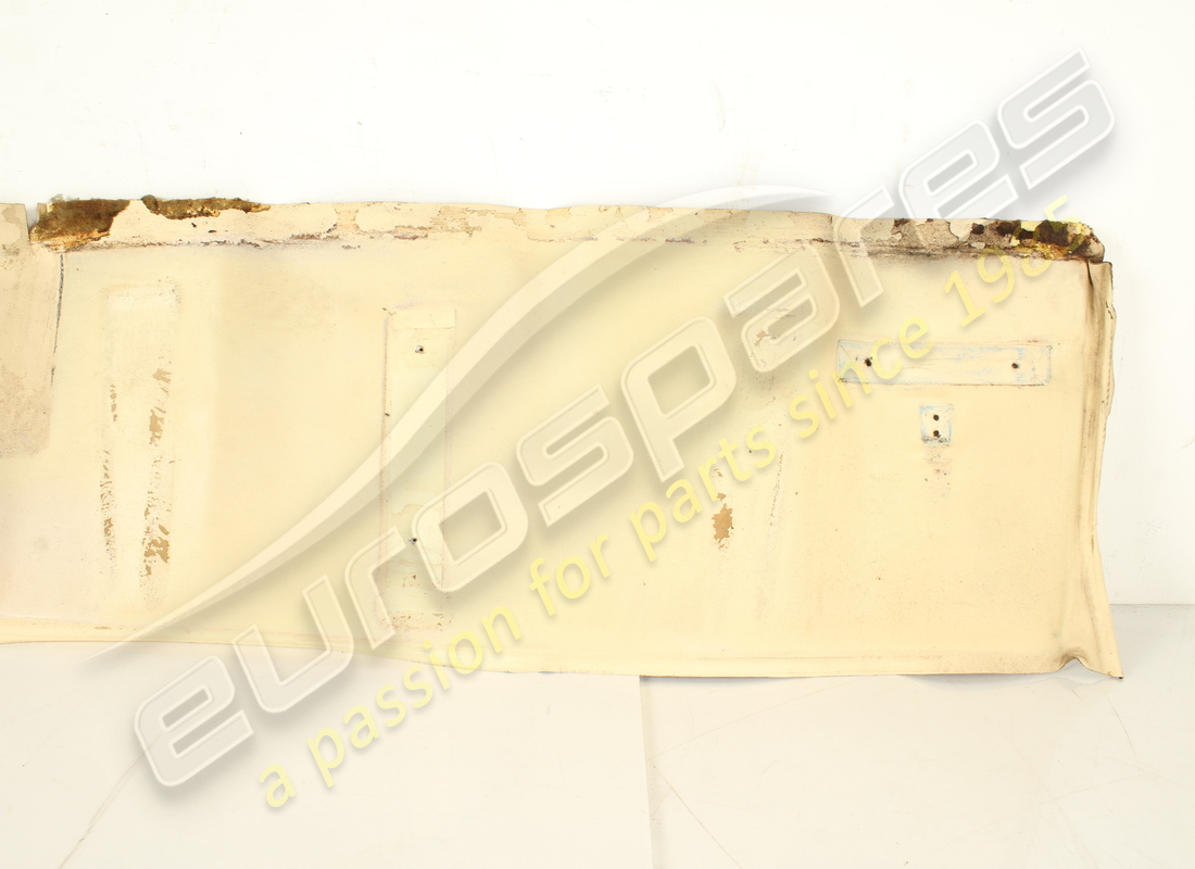 couvercle inférieur d'occasion ferrari. numéro de pièce 61520100 (3)