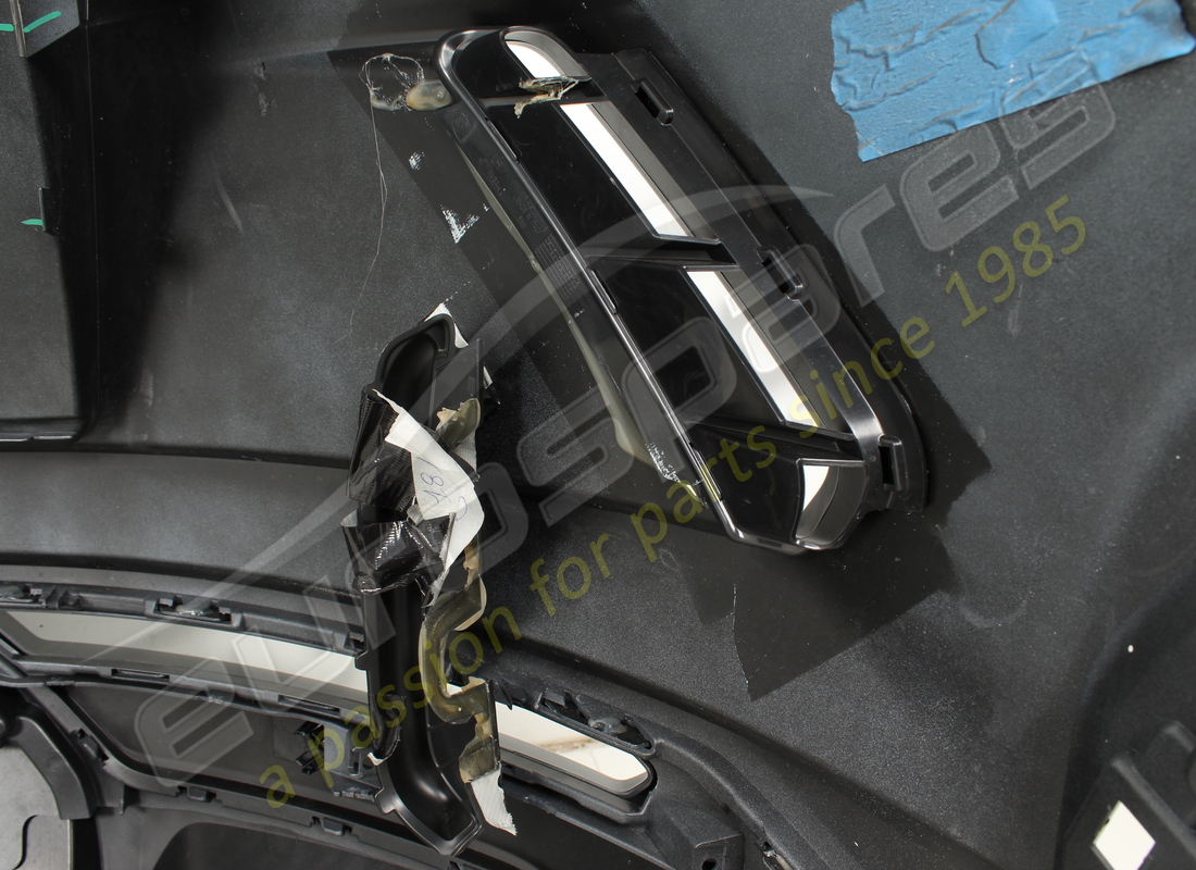 UTILISÉ EUROSPARES LAMBORGHINI URUS PARE-CHOC ARRIÈRE. NUMÉRO DE PIÈCE EAP1425710 (4) utilisé eurospares lamborghini urus pare-choc arrière. numéro de pièce eap1425710 (4)
