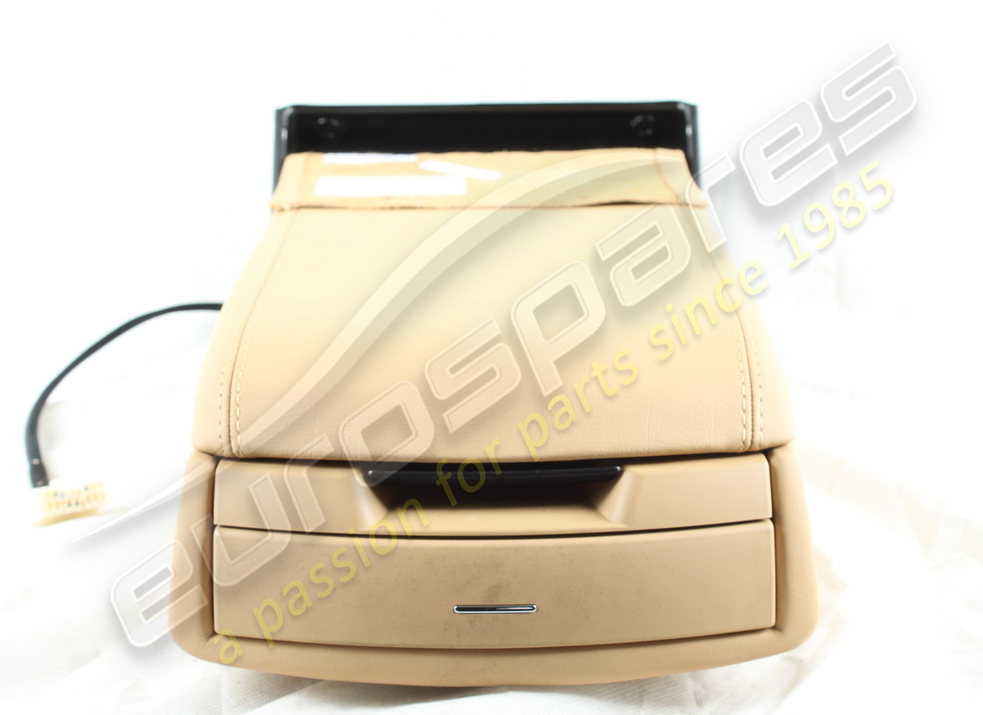 nouveau maserati accoudoir arrière. numéro de pièce 981420201 (2)