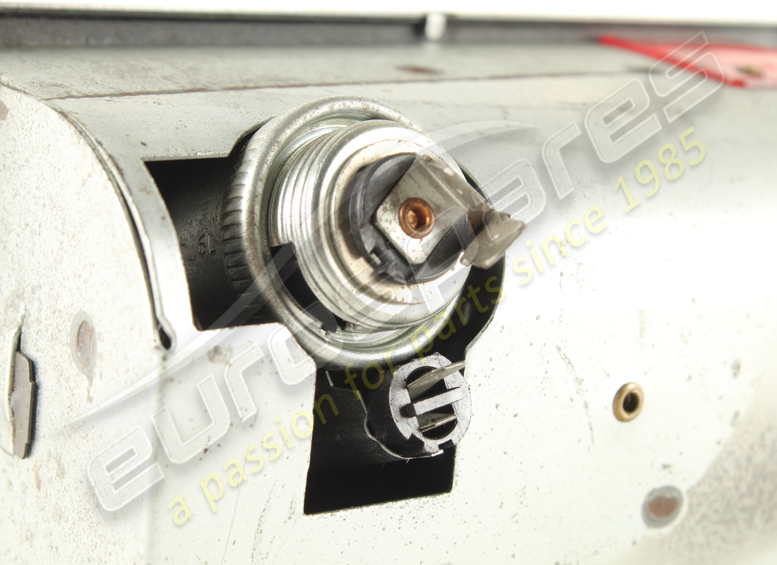 ferrari cendrier chrome utilisé. numéro de pièce 2576492000 (4)