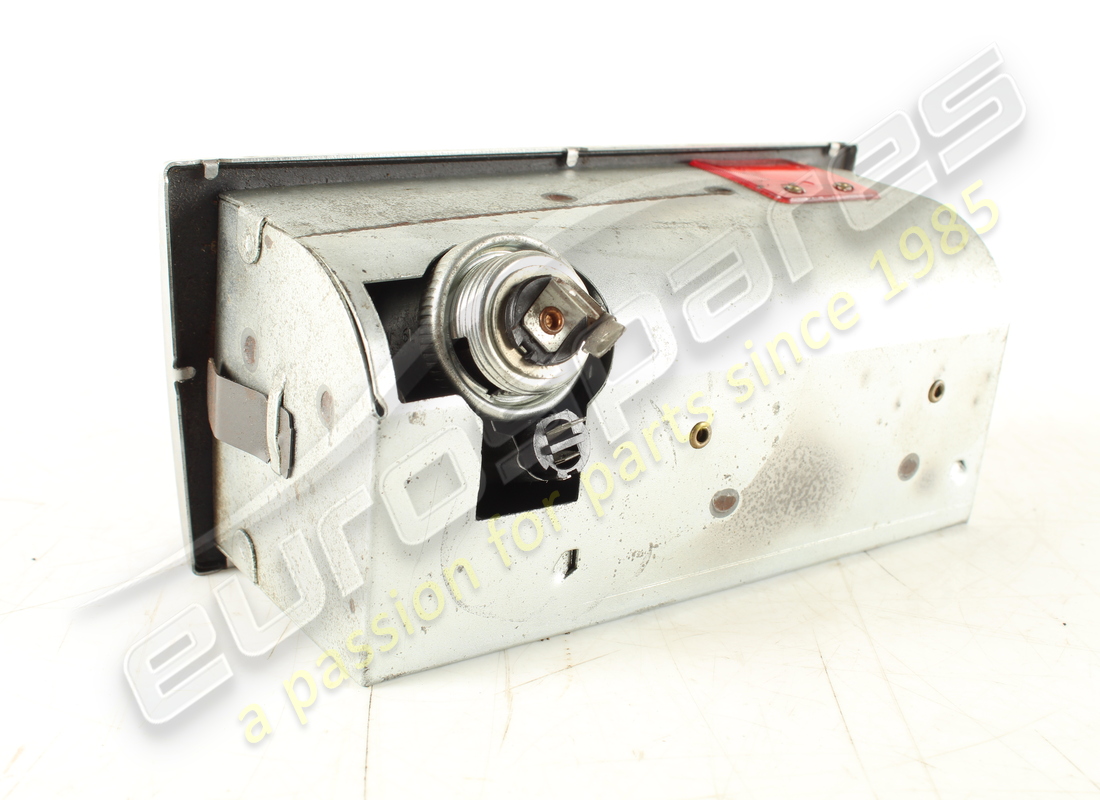 ferrari cendrier chrome utilisé. numéro de pièce 2576492000 (6)